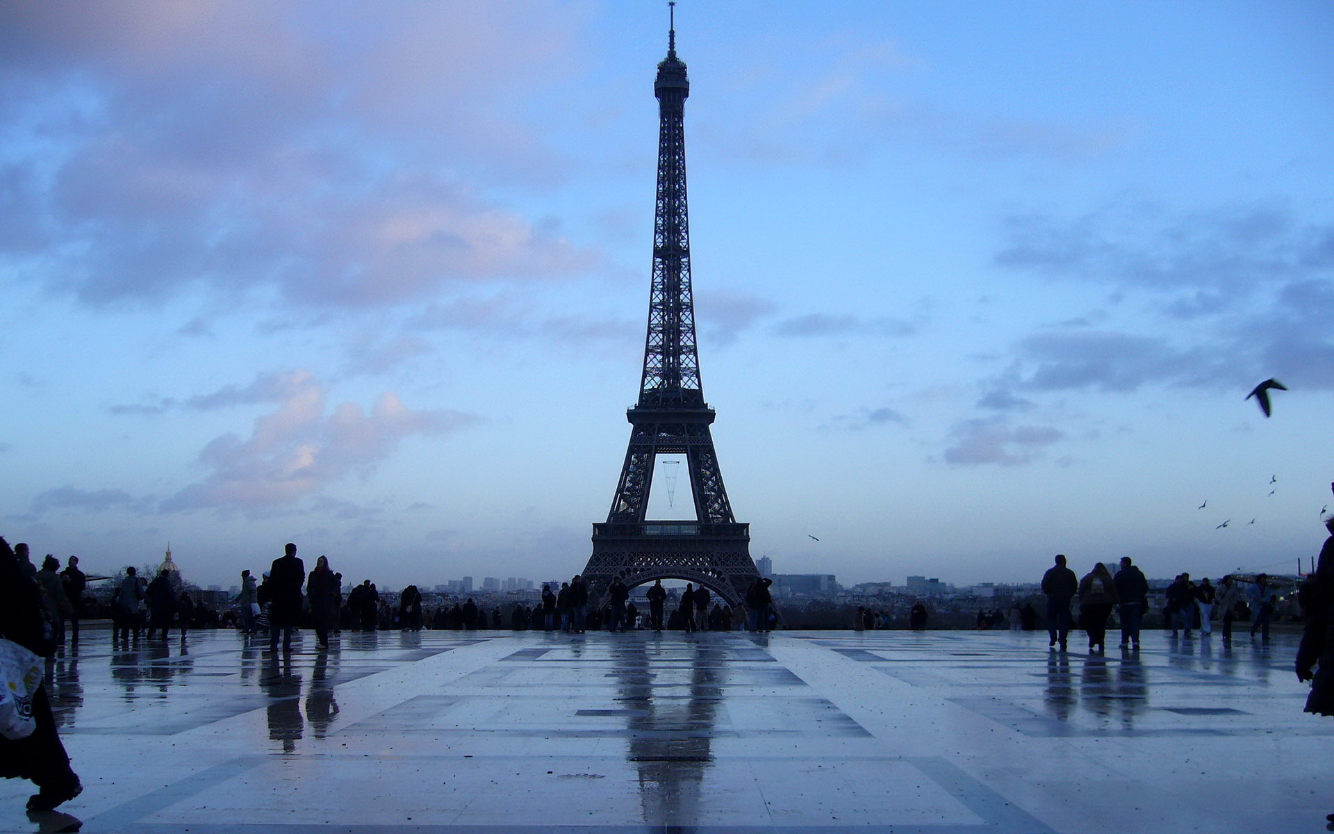 Эйфелева башня, Париж, закат, дождь, Франция - обои на рабочий стол