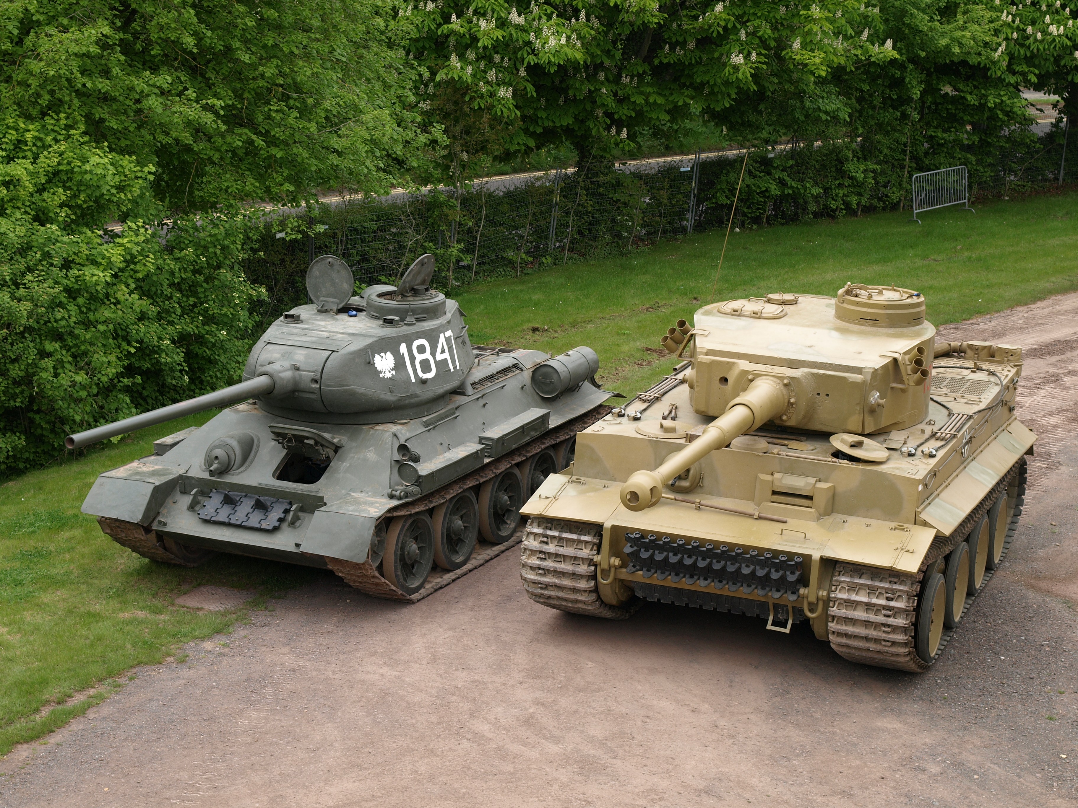 танковый, Тигровые танки, Т- 34/85 - обои на рабочий стол