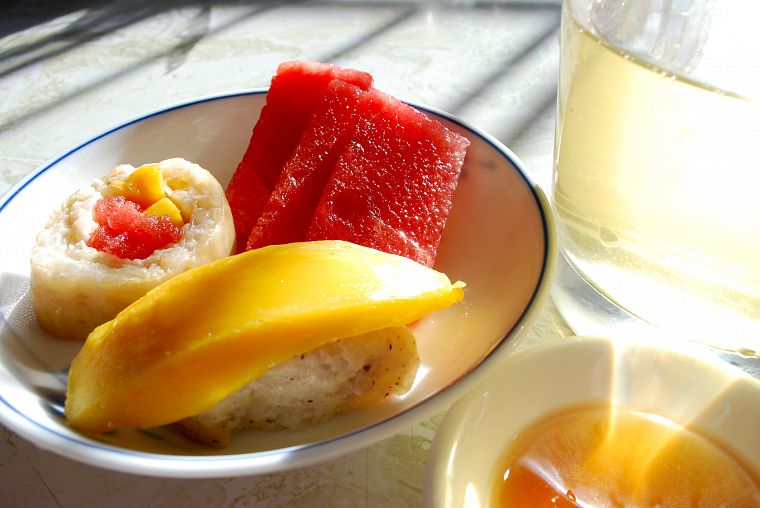 арбузы, суши, манго - обои на рабочий стол