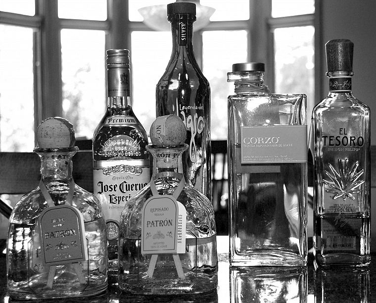 бутылки, алкоголь - обои на рабочий стол