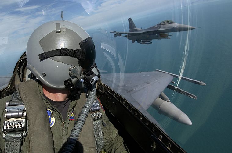 самолет, военный, пилот, F- 16 Fighting Falcon - обои на рабочий стол