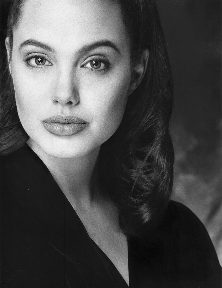 Анджелина Джоли, оттенки серого, монохромный - обои на рабочий стол