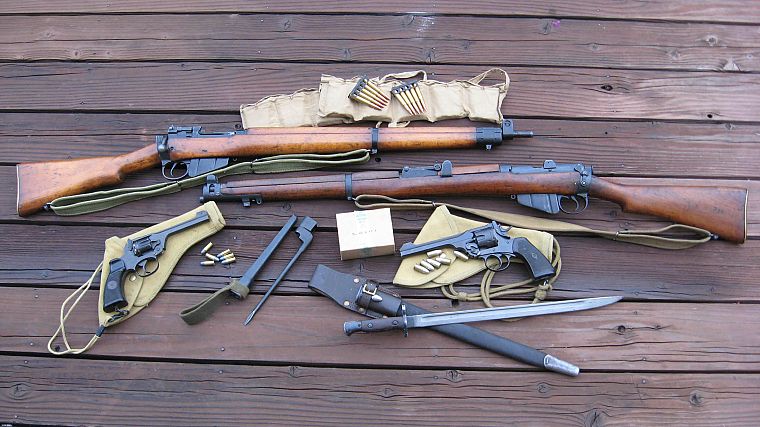 винтовки, пистолеты, оружие, Enfield Rifle № 4, Уэмбли 0,38 - обои на рабочий стол