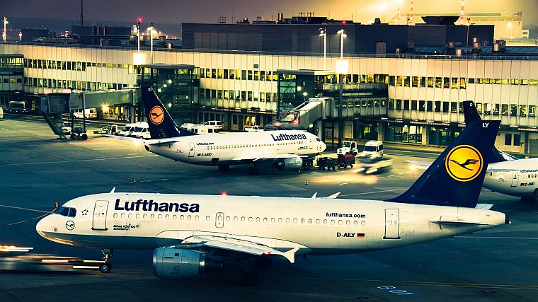 аэропортов, Lufthansa - обои на рабочий стол