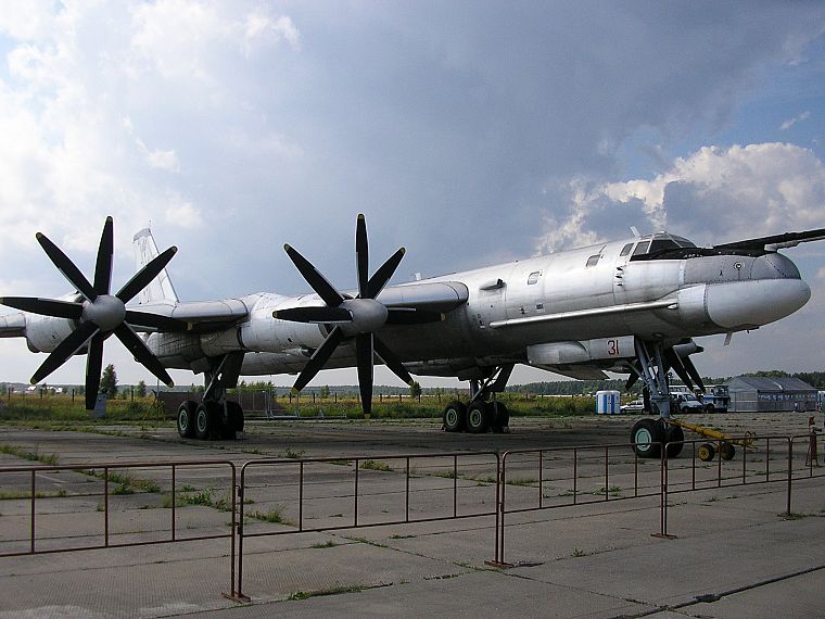 самолет, Ту- 95 Медведь - обои на рабочий стол