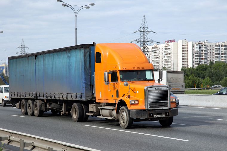 грузовики, дороги, транспортные средства - обои на рабочий стол