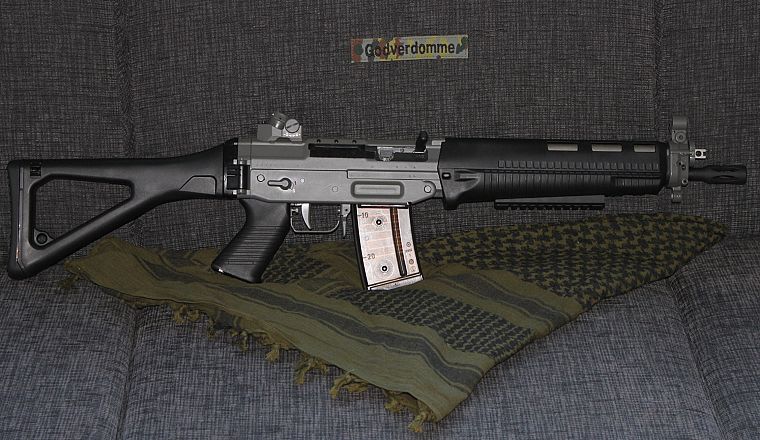 винтовки, пистолеты, оружие, SG550 - обои на рабочий стол