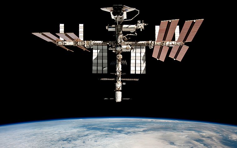 космическое пространство, космическая станция - обои на рабочий стол