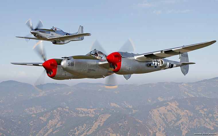 самолет, самолеты, Вторая мировая война, P-38 Lightning, P - 51 Mustang - обои на рабочий стол