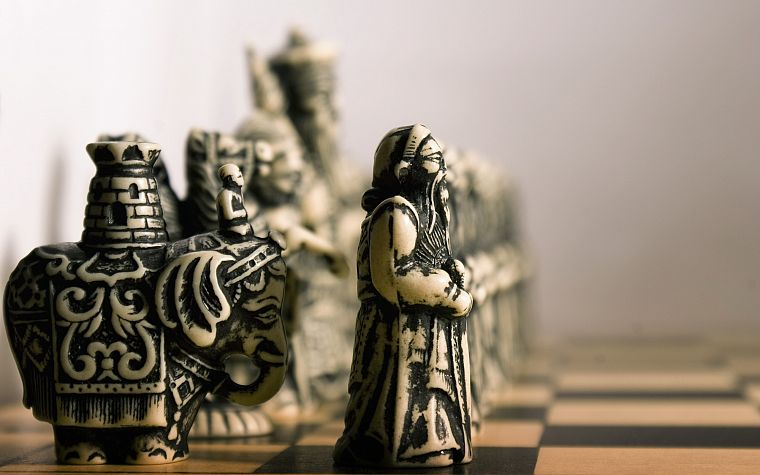 шахматные фигуры - обои на рабочий стол