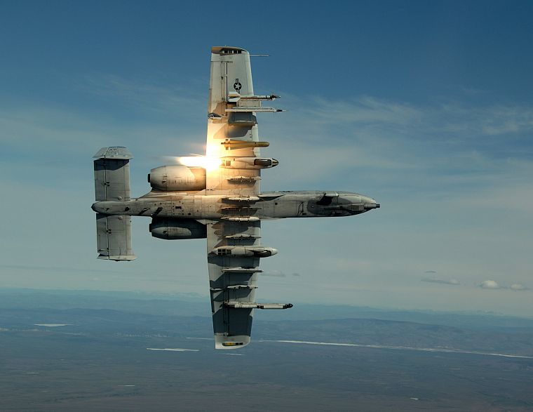 самолет, военный, вспышки, А-10 Thunderbolt II - обои на рабочий стол