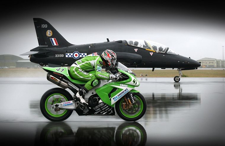 самолет, гонка, самолеты, мотоциклы - обои на рабочий стол