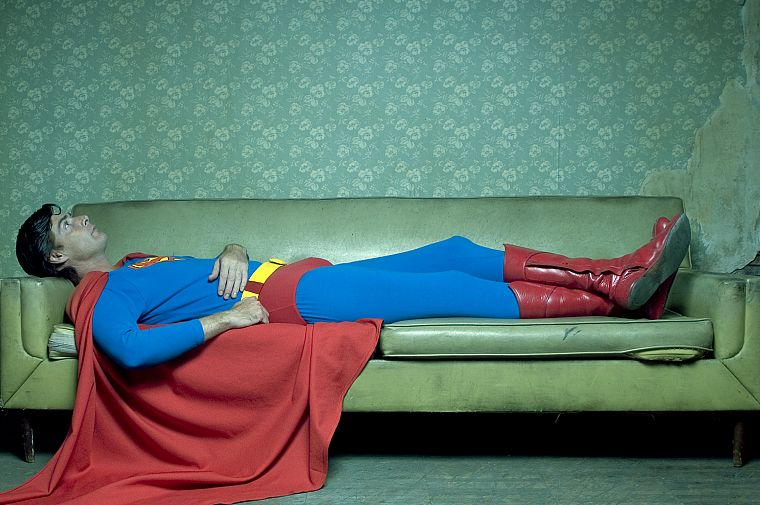 диван, супермен, костюм, супергероев, Признания супергероя, Кристофер Ллойд Деннис - обои на рабочий стол
