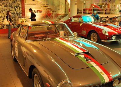 автомобили, Феррари, Италия, транспортные средства, Ferrari музей, гоночные автомобили - случайные обои для рабочего стола
