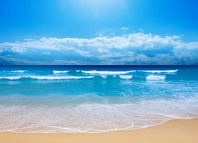 вода, синий, облака, пейзажи, природа, песок, волны, небо, голубое небо, море, пляжи - оригинальные обои рабочего стола