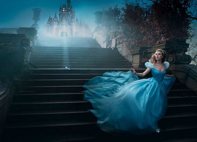 фантазия, Скарлетт Йоханссон, лестницы, Золушка, синее платье, Энни Лейбовиц - копия обоев рабочего стола