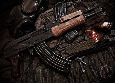 пистолеты, оружие, АК- 47 - оригинальные обои рабочего стола