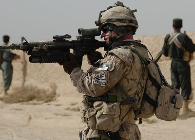 винтовки, солдаты, пистолеты, военный, Афганистан, Канадская армия, Elcan Оптические технологии, STANAG, 5.56x45mm НАТО, M203 гранатомет, C7 винтовка - похожие обои для рабочего стола