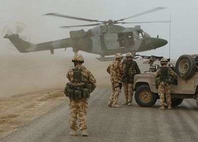 солдаты, армия, вертолеты, транспортные средства, Land Rover SNATCH2 - похожие обои для рабочего стола