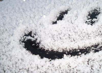 снег, смайлик, смайлик, улыбка - случайные обои для рабочего стола