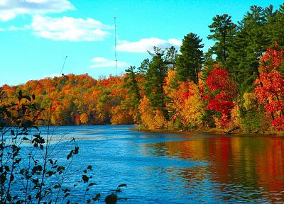 вода, облака, осень, многоцветный, леса, реки, отражения - обои на рабочий стол
