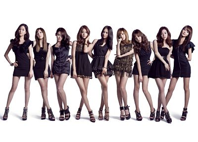 ноги, девушки, Girls Generation SNSD (Сонёсидэ), знаменитости, высокие каблуки, Азиаты/Азиатки, корейский, черное платье, музыкальные группы, браслеты, простой фон - случайные обои для рабочего стола