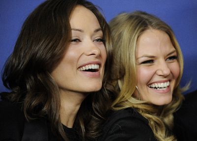 девушки, актрисы, модели, Оливия Уайлд, Дженнифер Моррисон, смеясь - похожие обои для рабочего стола