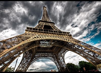 Эйфелева башня, Париж, облака, архитектура, Франция - копия обоев рабочего стола
