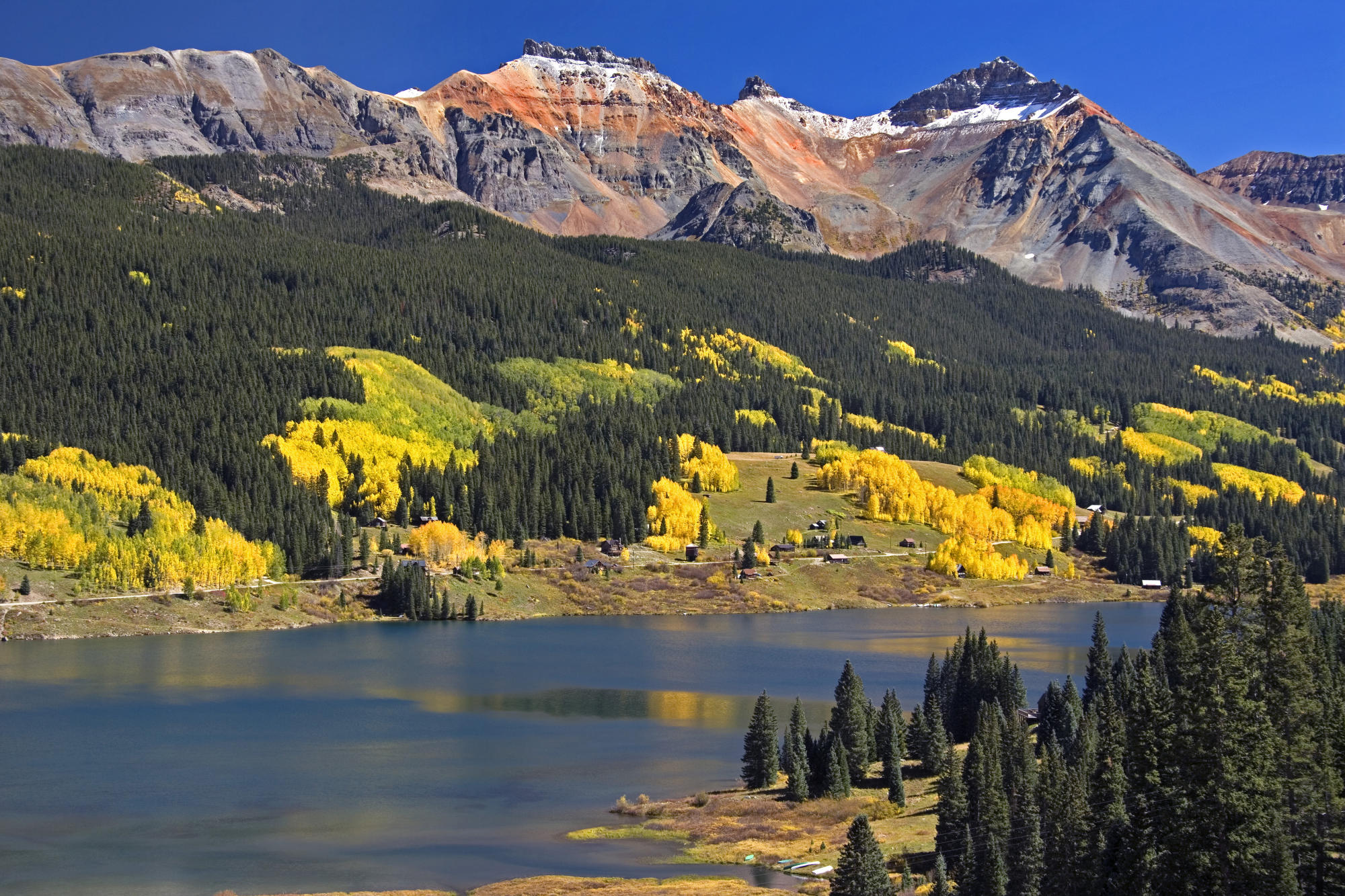 Пятнами гори. Горы Колорадо. Штат Колорадо природа. Колорадо Фернхилл. Пейщн штат Колорадо.