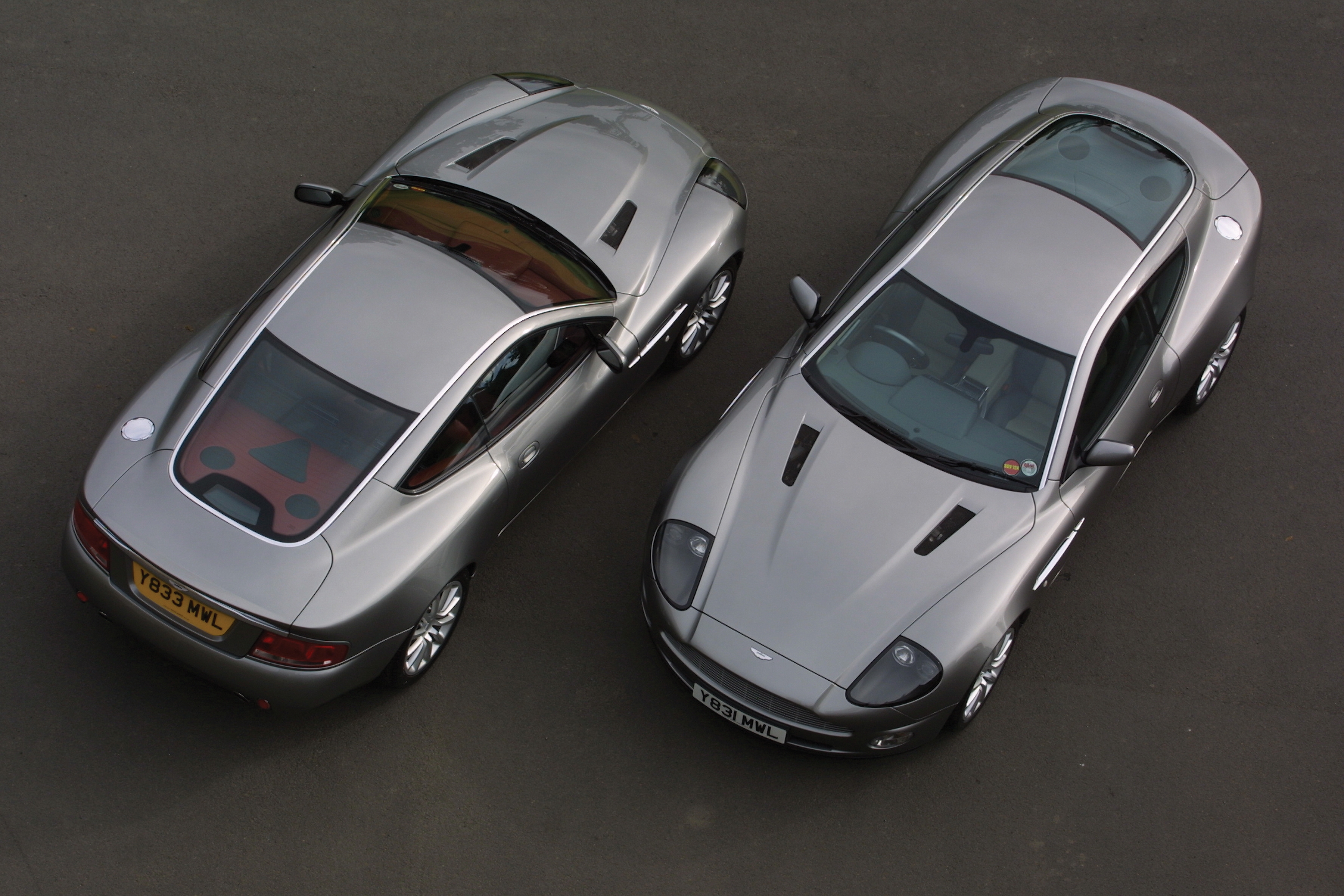автомобили, Aston Martin V12 Vanquish, вид сверху - обои на рабочий стол