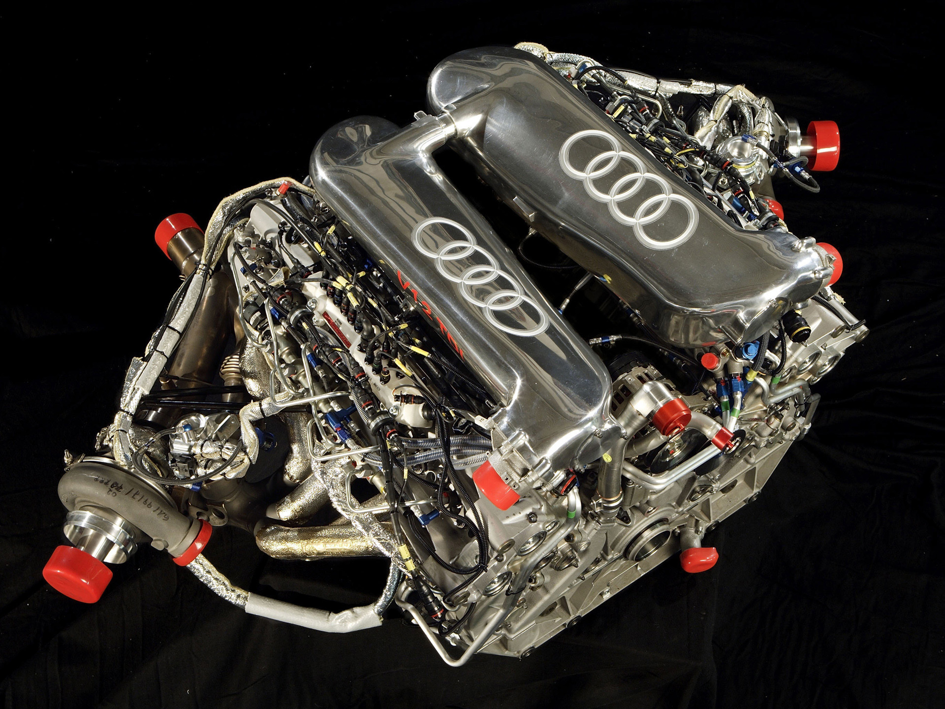 Audi r10 TDI двигатель