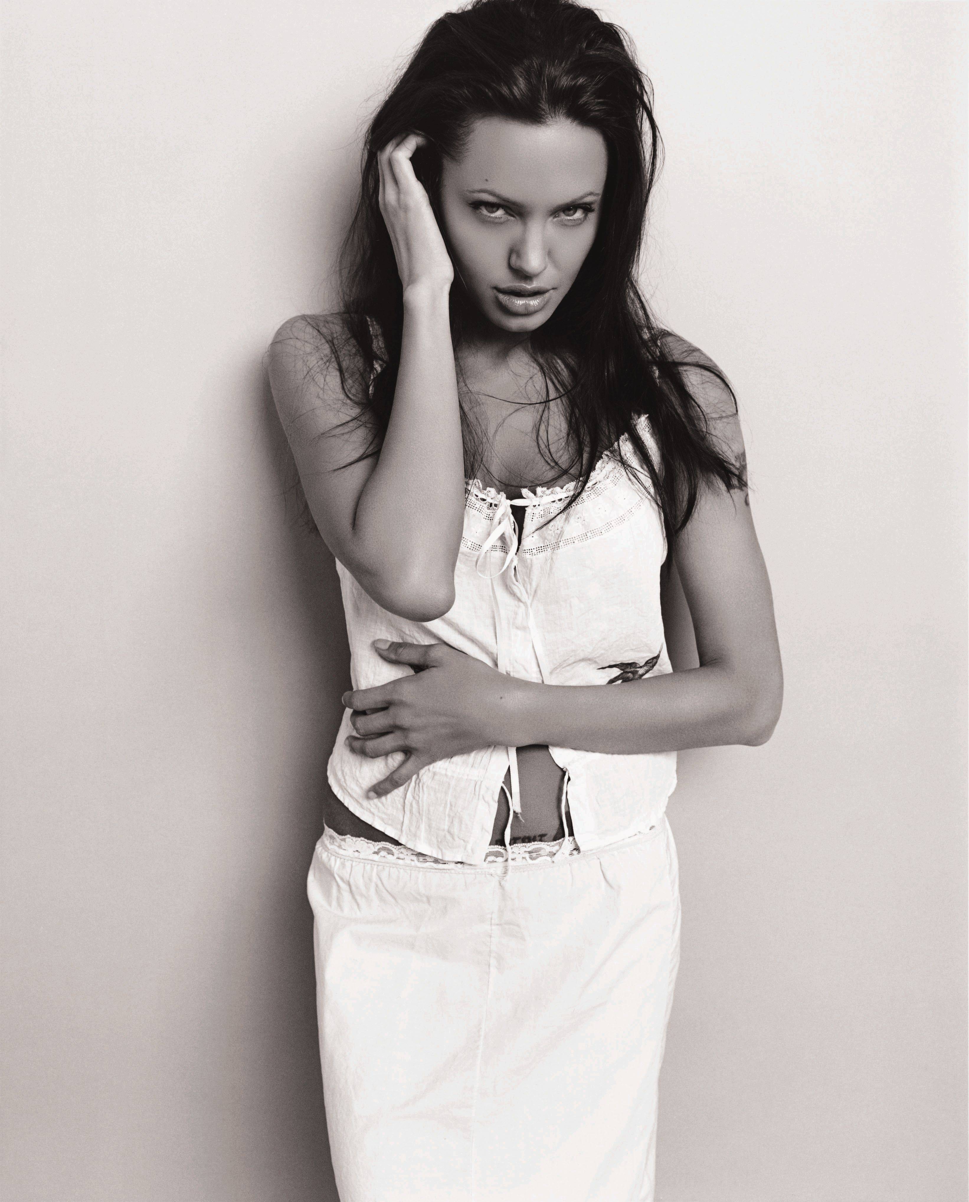 Анджелина Джоли, монохромный, оттенки серого - обои на рабочий стол