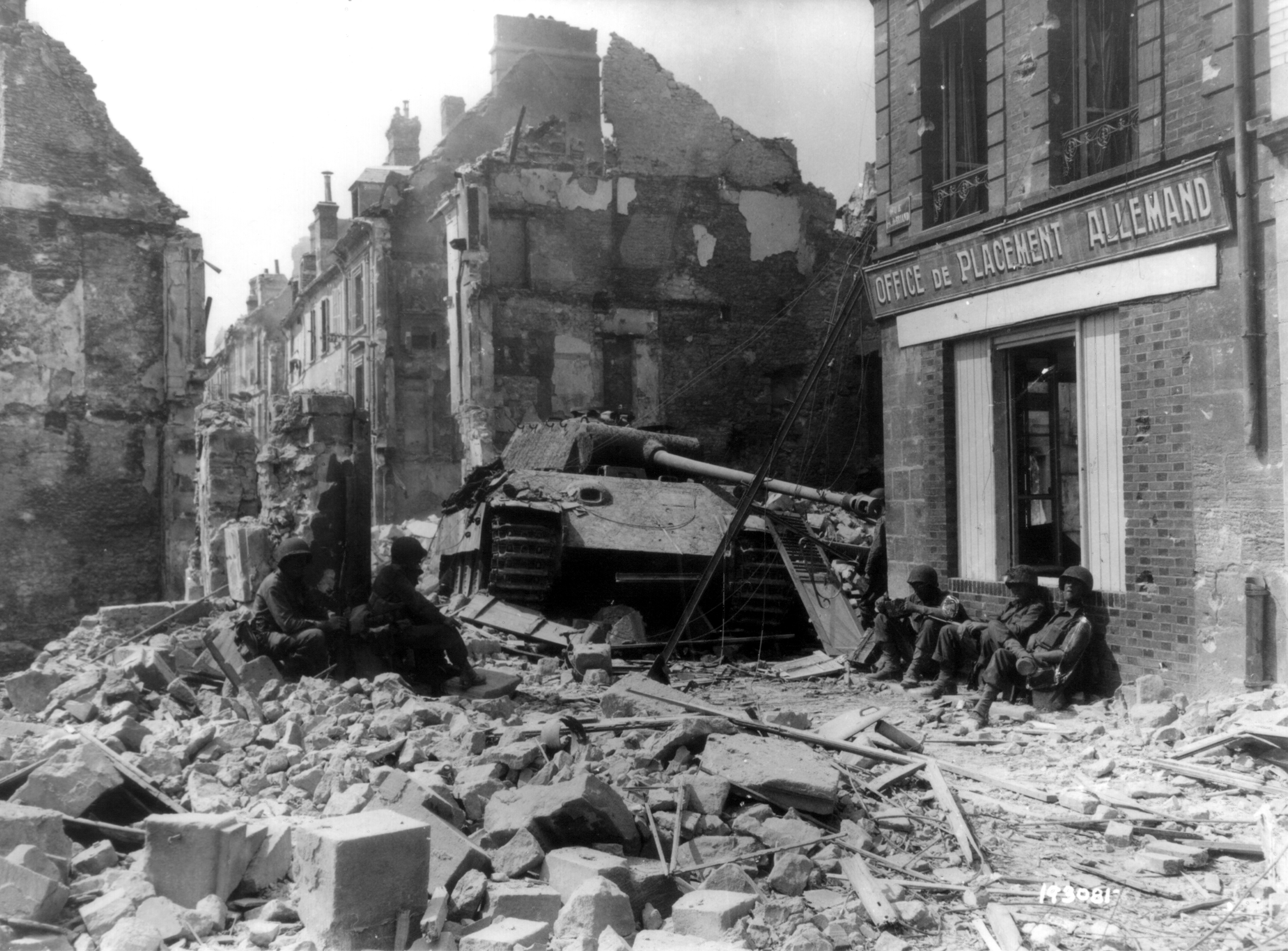 Нормандия 1944 городские бои