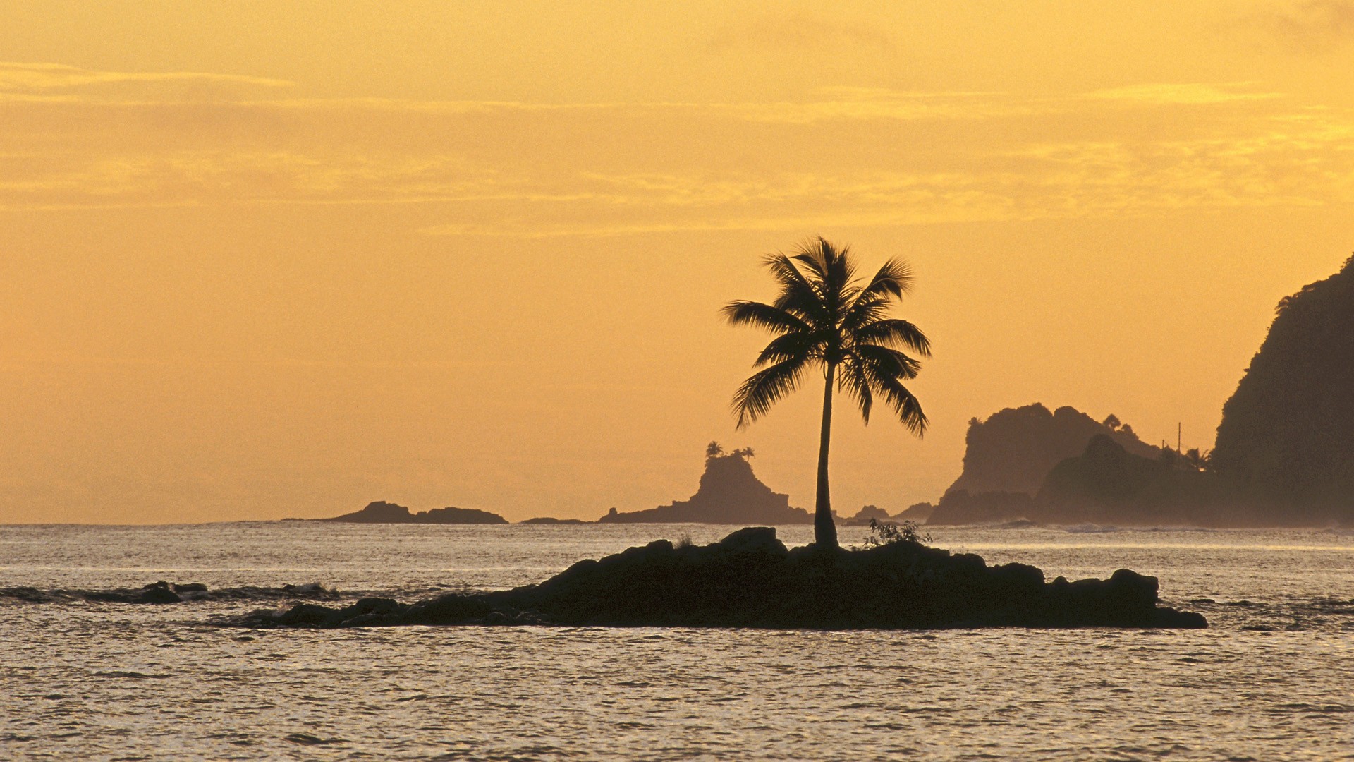 закат, океан, острова, кокосовая пальма - обои на рабочий стол