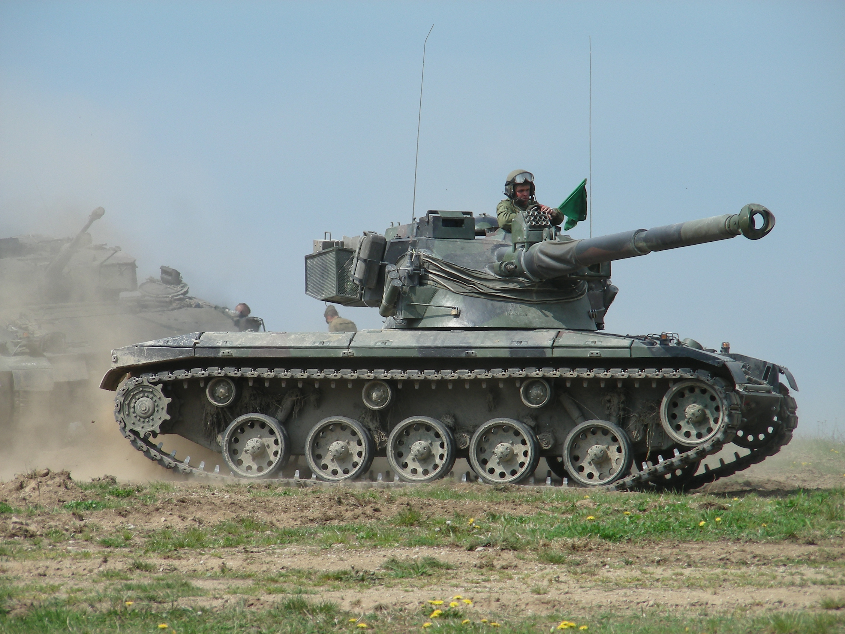Tanks 13. Французский танк АМХ-13.