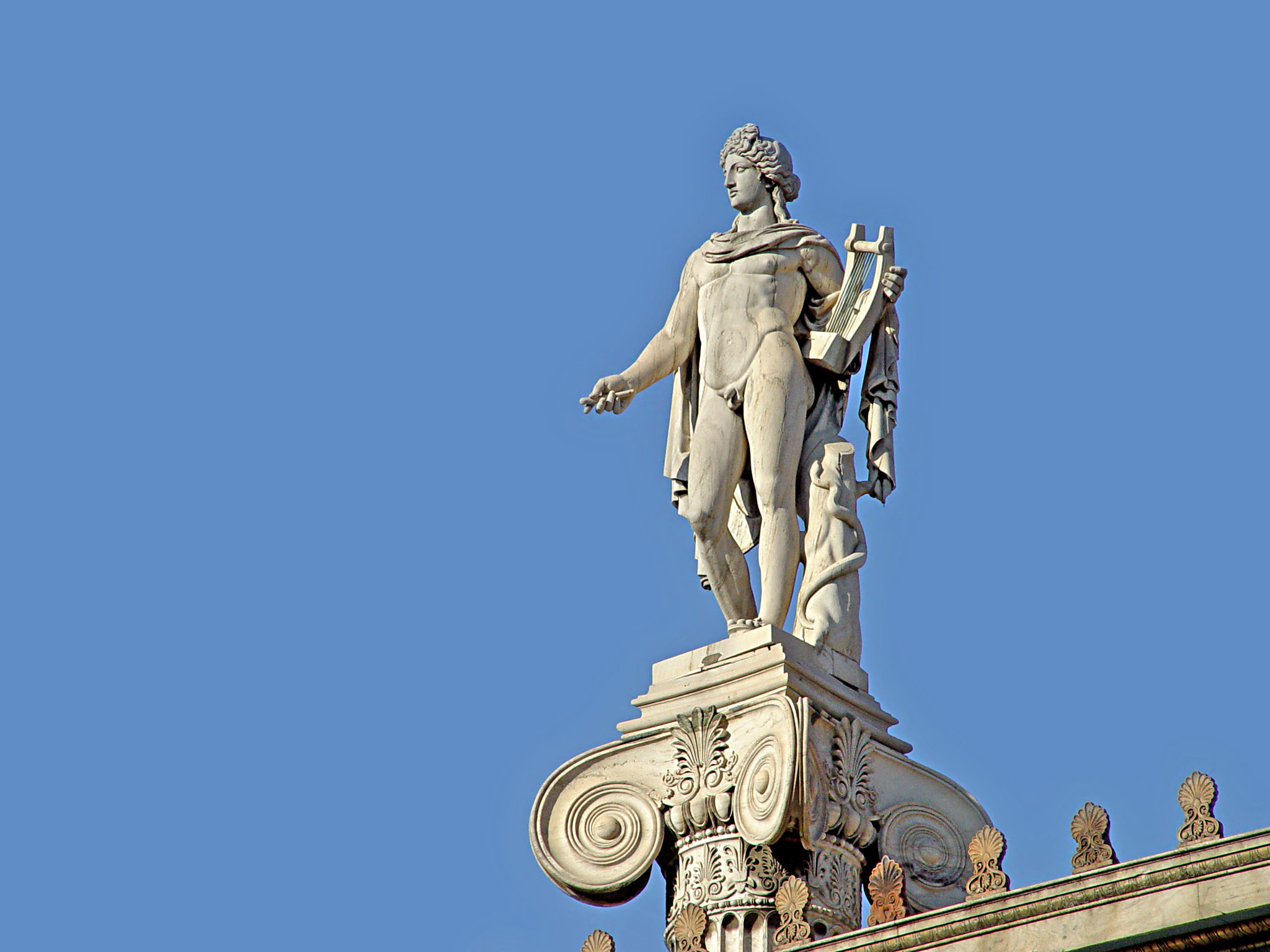 Статуи богов Греции в высоком качестве