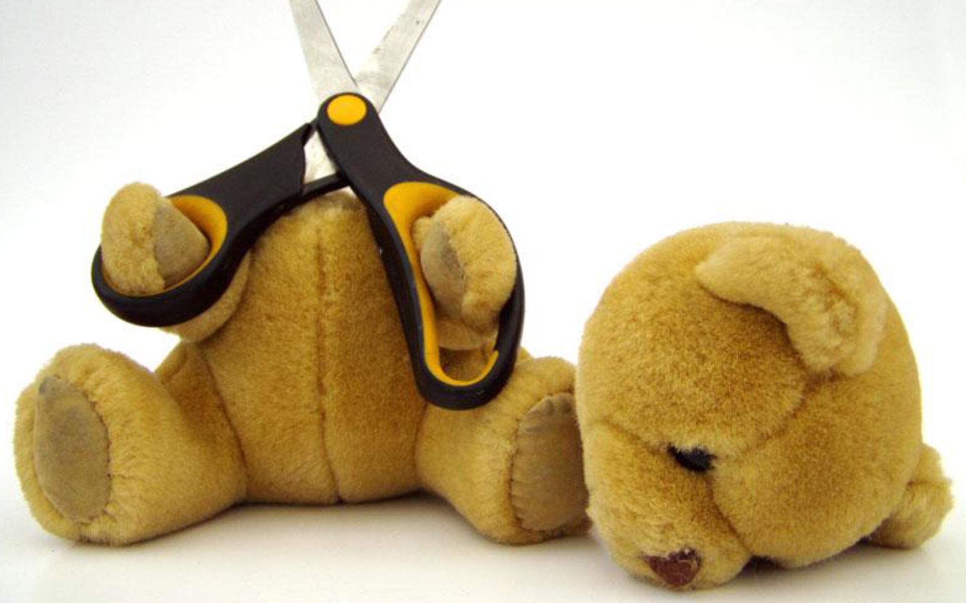 ножницы, самоубийство, плюшевые медведи - обои на рабочий стол