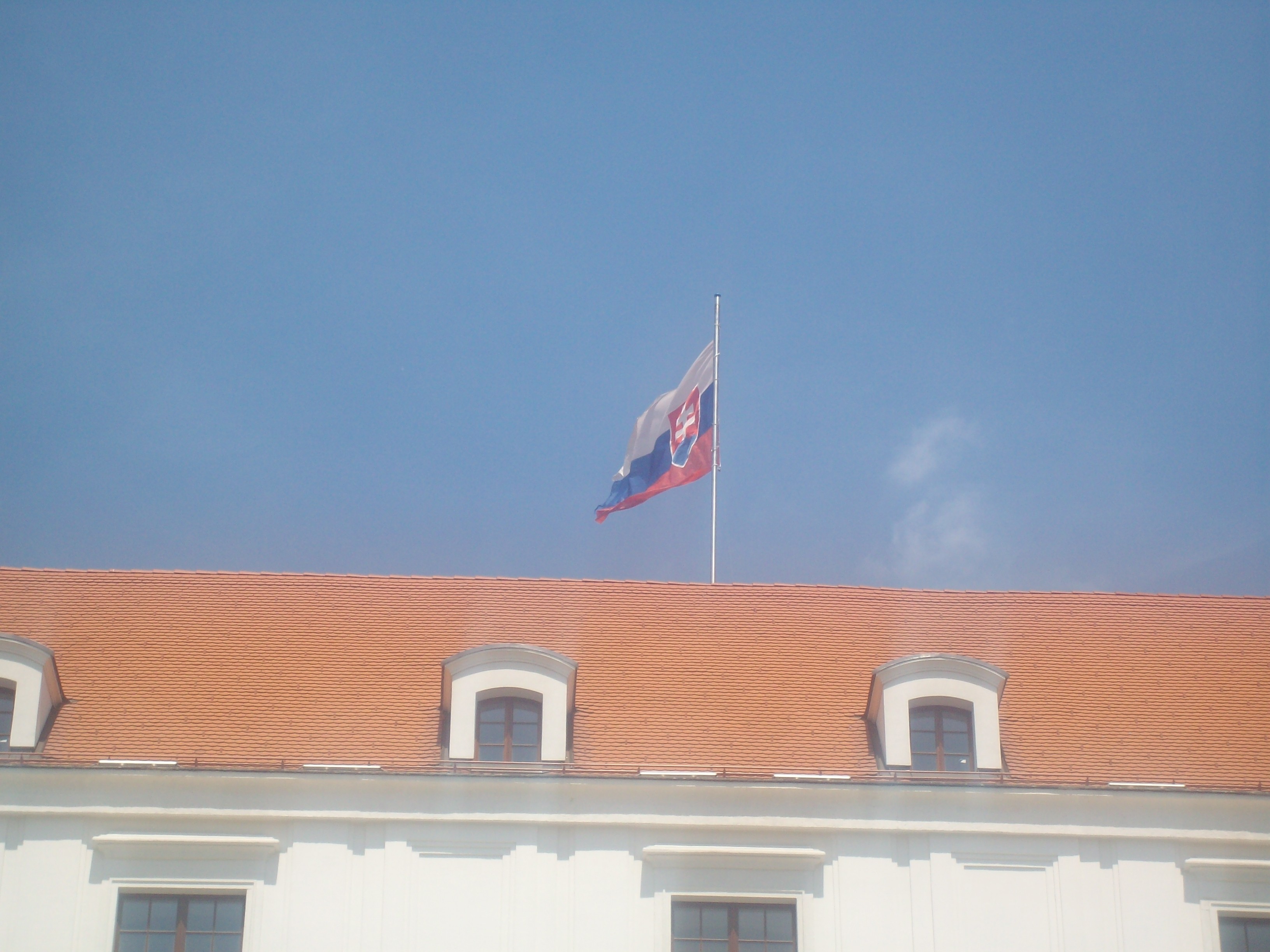 флаги, Словакия, Братислава - обои на рабочий стол