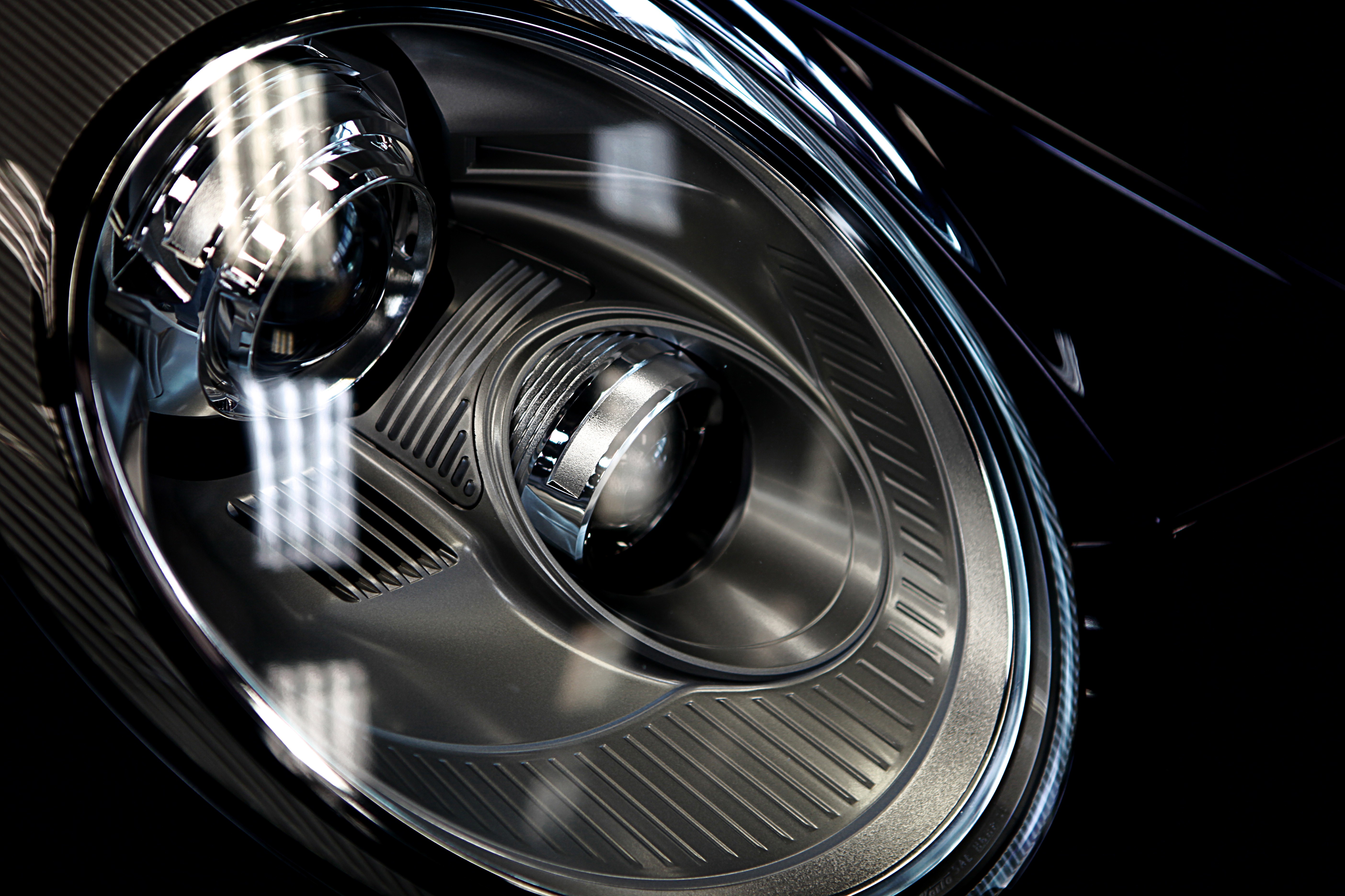 Фото фар автомобиля. Porsche 964 Headlight Lens. Фары автомобиля. Фары машины. Красивые фары.