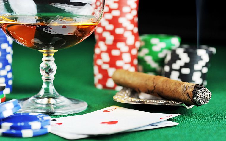 покер, фишки для покера, казино, сигары - обои на рабочий стол