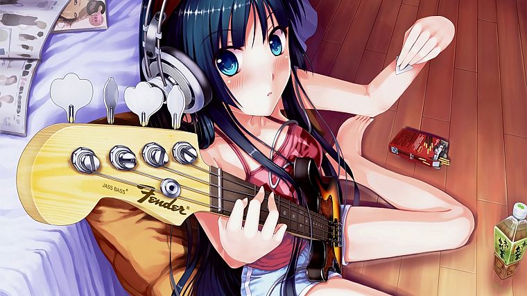 наушники, K-ON! (Кэйон!), голубые глаза, гитары, Акияма Мио, шорты, аниме девушки, гитаристы, медиаторы - обои на рабочий стол