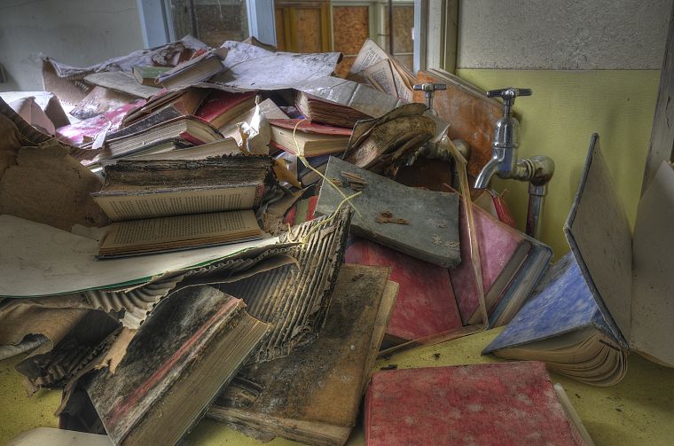 уничтожены, книги - обои на рабочий стол