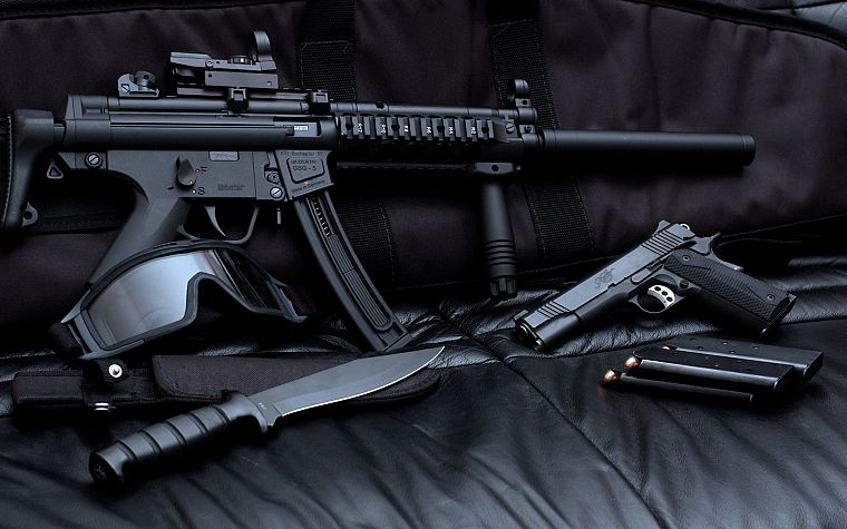 винтовки, пистолеты, оружие, темные очки, ножи, журнал пистолет, M1911, .45ACP, красная точка зрение, GSG- 5, подавитель, вложения, цевье, телескопическая складе, Кимбер, .22LR - обои на рабочий стол