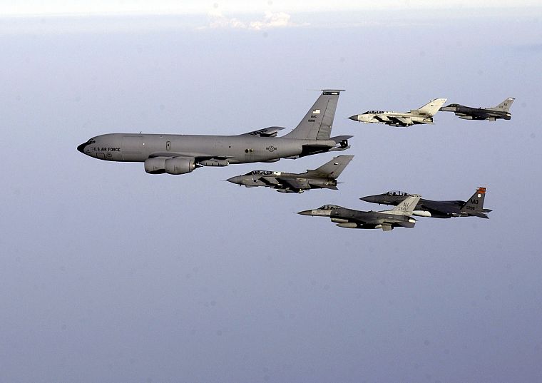 самолет, военный, F-15 Eagle, F- 16 Fighting Falcon, KC - 135 Stratotanker, GR4 Tornado - обои на рабочий стол