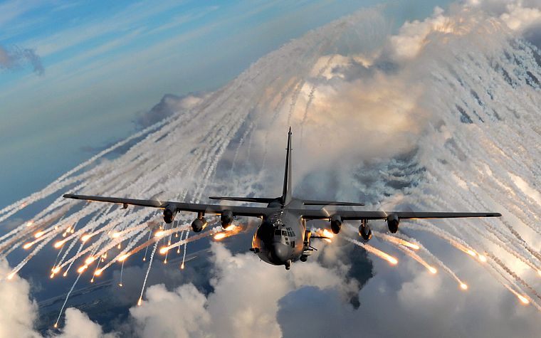 самолет, С-130 Hercules, вспышки - обои на рабочий стол