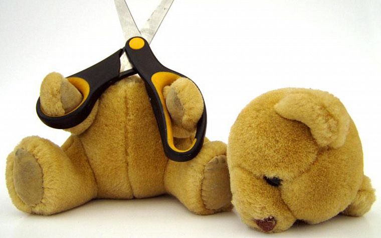 ножницы, самоубийство, плюшевые медведи - обои на рабочий стол