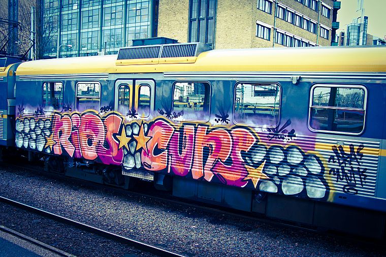 поезда, граффити - обои на рабочий стол