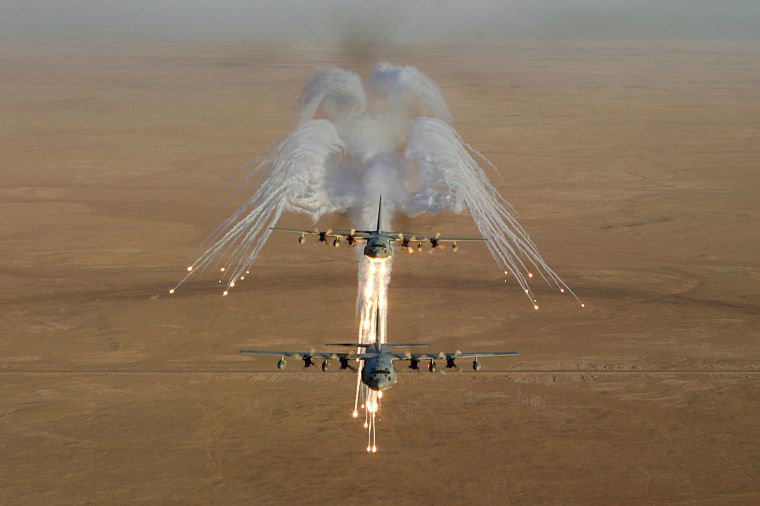 самолет, военный, пустыня, война, AC - 130 Spooky / Spectre, самолеты, вспышки - обои на рабочий стол