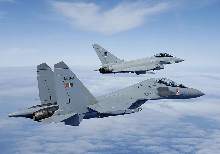 самолет, военный, Eurofighter Typhoon, самолеты, транспортные средства, Сухой, ВВС Индии, Су- 30МКИ - обои на рабочий стол