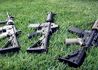 пистолеты, трава, оружие, страйкбол, EOTech, штурмовая винтовка - обои на рабочий стол